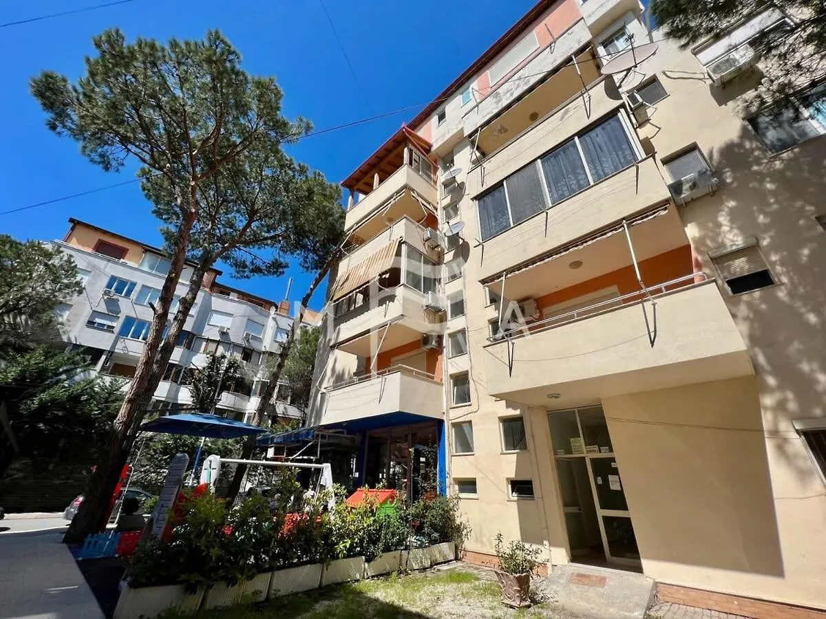 Enlightened 650 Golem  Golem (Tirana)